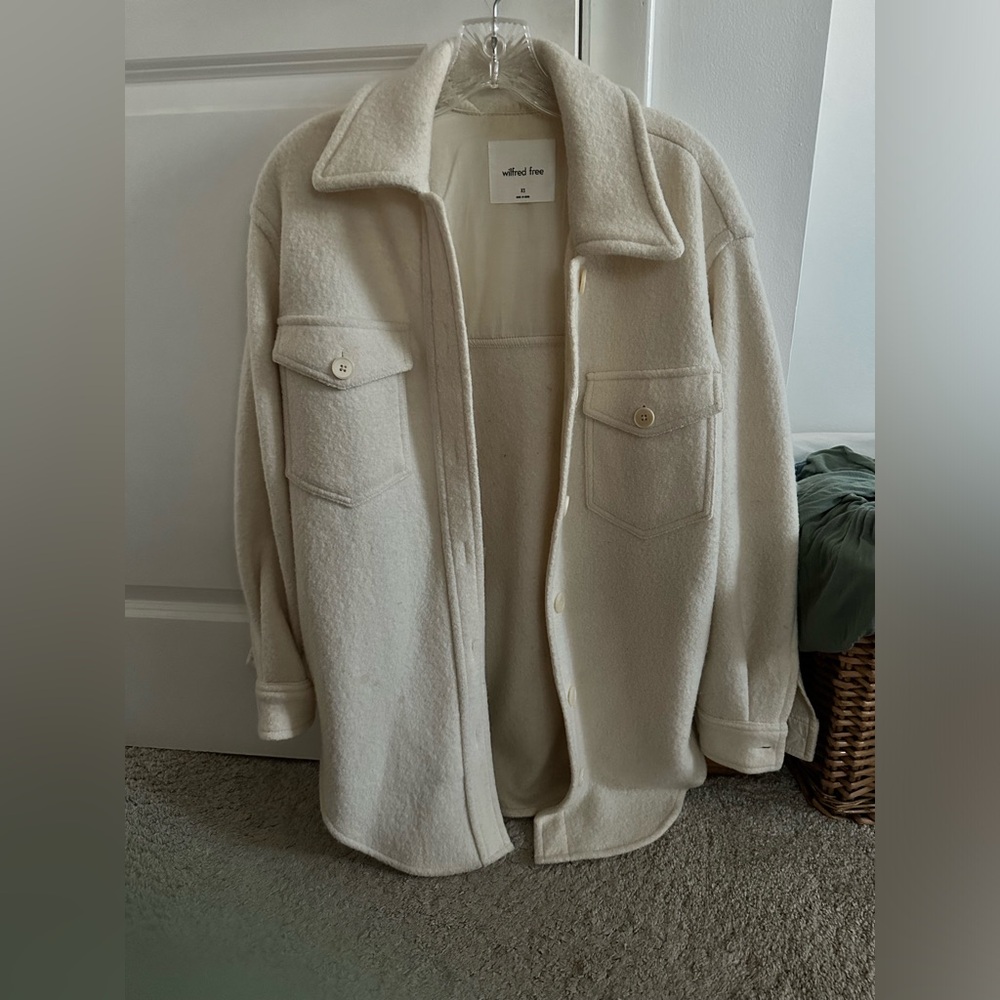 Aritzia shirt jacket